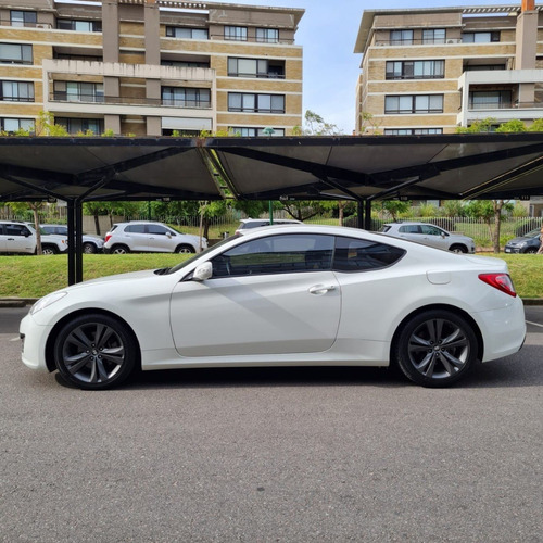 Hyundai Genesis 2.0 Coupe T 210cv Mt