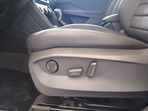 Imagen 3 de 10 de Nuevo Volkswagen Taos Highline At 1.4 Tsi Al