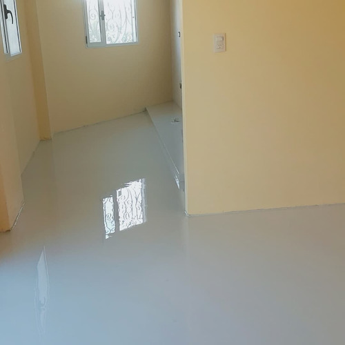 Colocación De Porcelanato Líquido Y Cemento Alisado