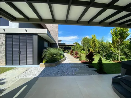 Hermosa Casa Para La Venta En Llanogrande