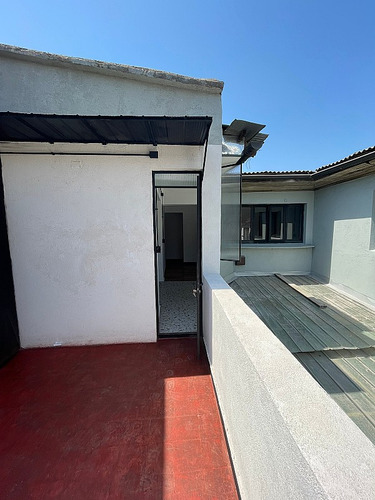 Venta Casa Remodelada En Comuna De Santiago