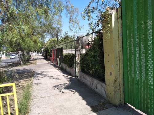 Excelente Terreno Con Casa Para Remodelar En Comuna El Bosqu