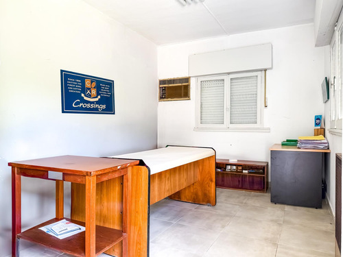 Local Con Depósito En Venta, Ubicado En Zona Comercial De Olivos, Vicente López