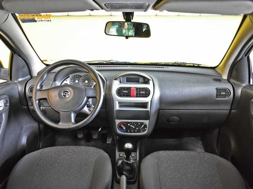 Chevrolet Corsa Sedan Premium 1.4 8v(econo.flex) 4p