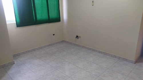 Imagen 11 de 14 de Apartamento En Venta Urb. Andrés Bello 0412-8887550