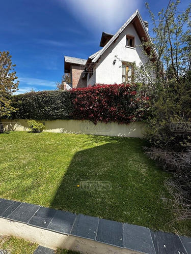 Casa En Venta En Centro De Bariloche, Bariloche, Patagonia