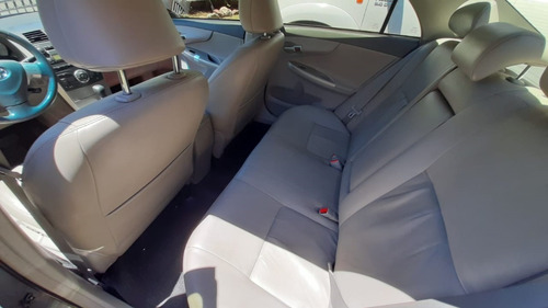 Toyota Corolla 1.8 A/t Cuero