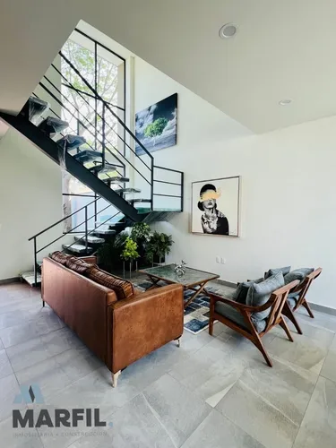 Casa En Venta En Coto Privado De 4 Recámaras Con Alberca Zona Norte De Colima