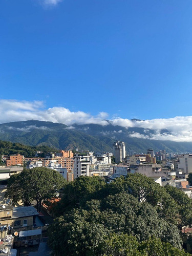 En Venta Espectacular Apartamento En Los Rosales