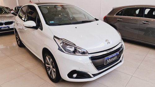 Peugeot 208 Felline 1.6 2018