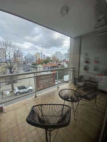 Venta Departamento 3 Amb , Zona Guemes!!