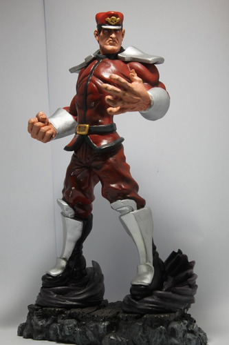 Escultura Bison Street Fighter 45 Cm