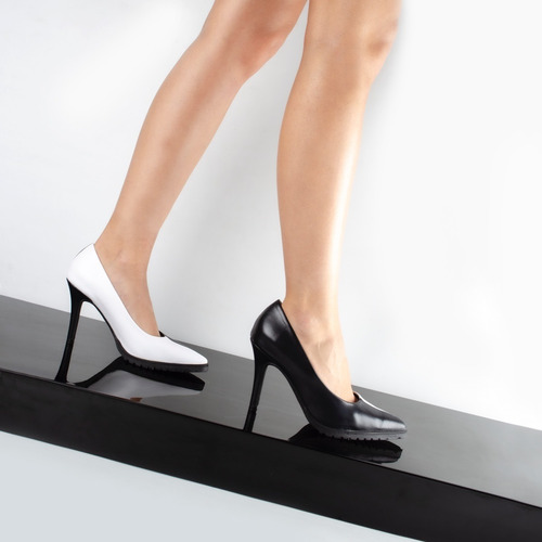 Imagen 2 de 4 de Zapatos De Mujer De Cuero Vacuno Stilettos Otranto - Ferraro