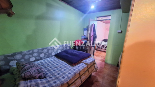Casa En Venta De 5 Dorm. En Estación Central, Ymg