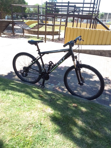 Bicicleta Marca Gt . Modelo Agressor Rodado 26 . Talle M. 