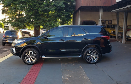 Imagem 13 de 15 de Toyota Sw4 Srx Diesel 2019. 7 Lugares. Apenas 36.000 Km