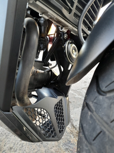 Imagen 17 de 23 de Benelli Tnt25