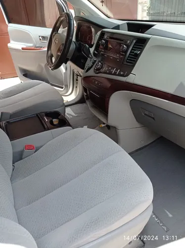 Toyota Sienna 3.5 Xle At