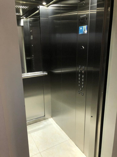 Departamento En Venta 2 Amb Con Cochera-saenz Peña
