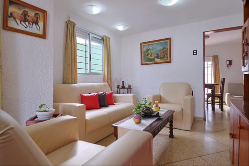 Venta Casa 2 Dormitorios Peñarol A Metros Av. Garzón