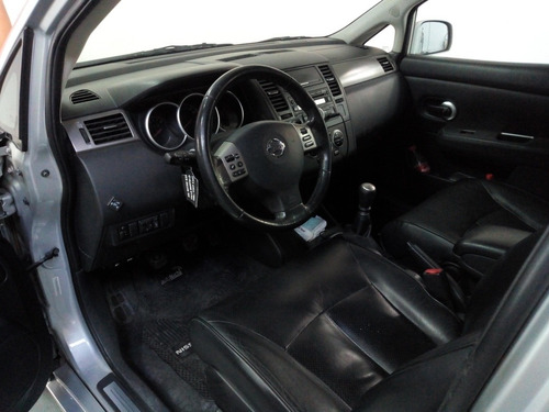 Nissan Tiida 1.8 Tekna 5 P 2013