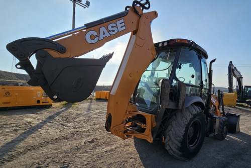 Retroexcavadora Case 580 Super N 4x4 Con Extension 2017