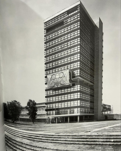 Arquitectura En México. 1900 2010. Fernanda Canales. Tapa Du