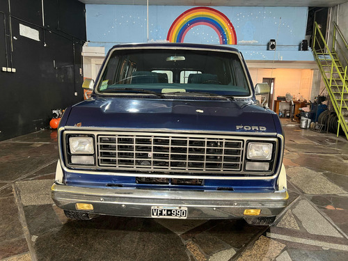 Ford Econoline 150 Motor Deuz 4