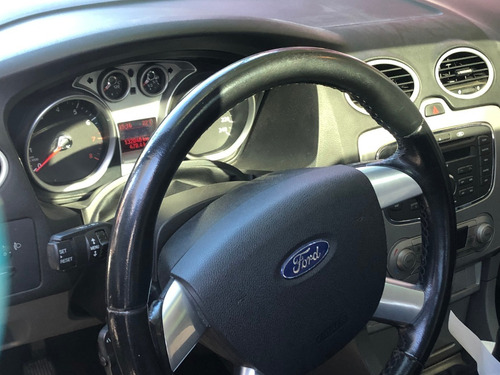 Ford Focus 2.0 16v Trend 5 P. Plus (no Permutas)