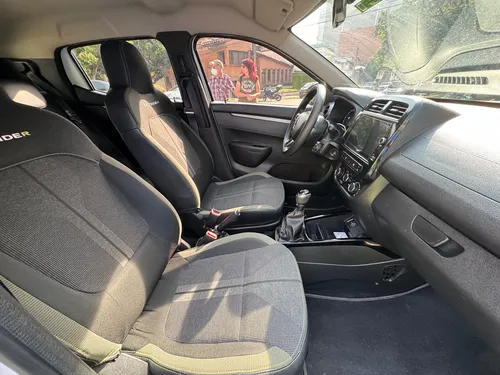Renault Kwid 1.0 Outsider Mt