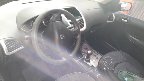 Imagem 9 de 9 de Peugeot 207 Passion 2011 1.4 Xr 10 Anos Flex 4p