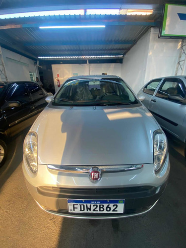 Imagem 3 de 6 de Fiat Punto 2013 1.6 16v Essence Flex 5p