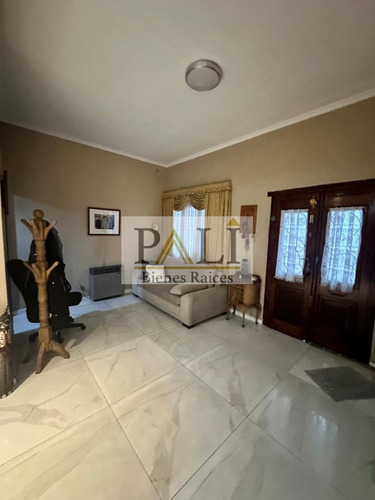 Se Vende Excelente Casa De 5 Ambientes En Florencio Varela - Apta Credito Hipotecario