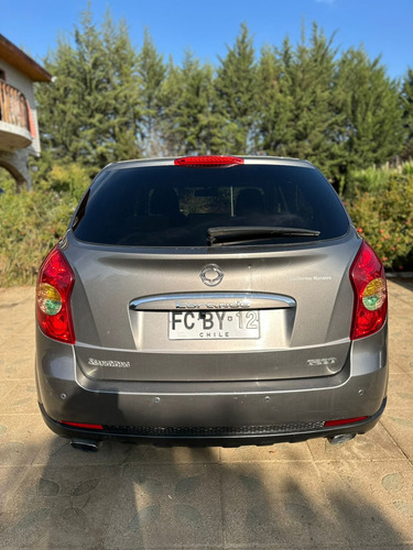 SsangYong Korando At Semi Full 4x2 Gas