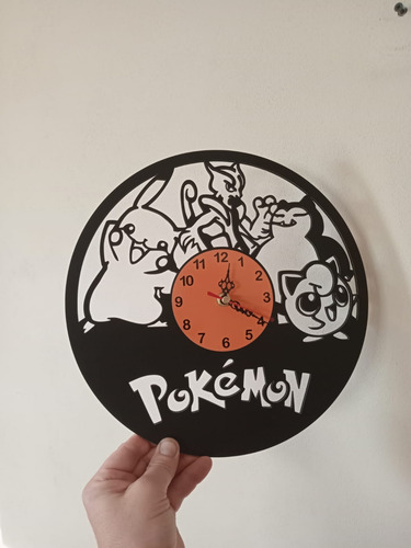 Reloj De Pokemon Artesanal Negro Naranja