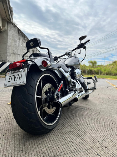 Breakout 2014 Harley Davidson