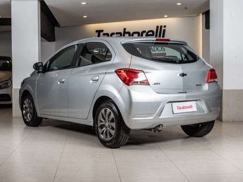 Imagen 8 de 16 de Chevrolet Onix Joy Black 1.4 2021 (nic)