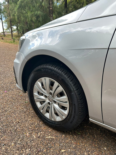Volkswagen Gol Sedan 1.6 Comfortline 101cv