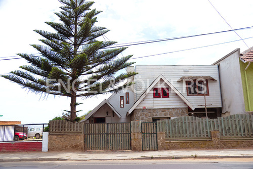 Algarrobo, Primera Linea