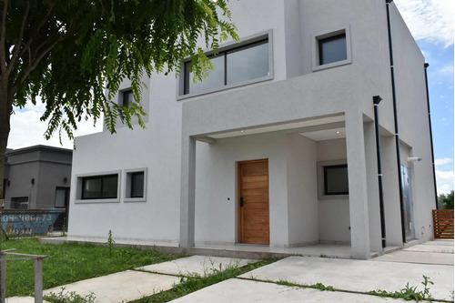 En Venta Casa Estrenar - Bº Cerrado San Pablo Pilar