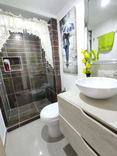 Imagen 15 de 16 de Vendo Apartamento En Florida Norteamérica, Bello