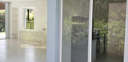 Imagen 17 de 30 de Hermosa Casa En Venta - Santa Maria De Los Olivos