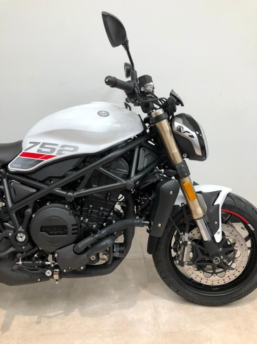 Imagen 13 de 20 de Benelli 752 S