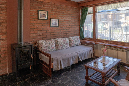 Turístico Cabaña En Venta Ubicado En Centro, San Martin De Los Andes, Patagonia