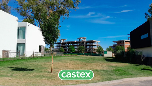 Terreno En Venta En Lagonn Pilar