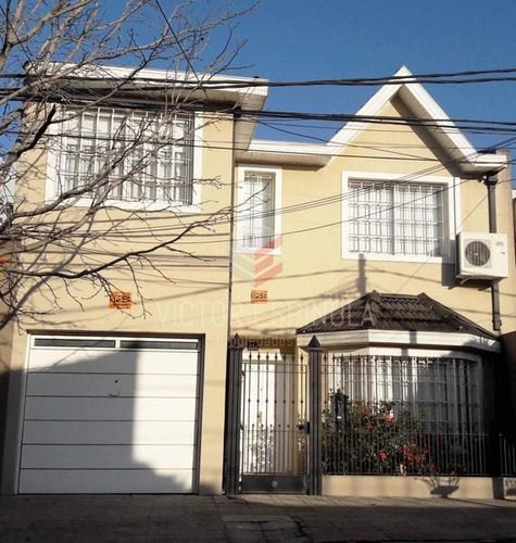 Casa 5 Amb. S/lote 8,66 X 43; Santos Lugares