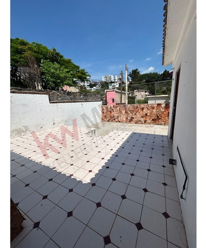 Amplia Casa En Venta En Loma Dorada Con Vista A Los Arcos