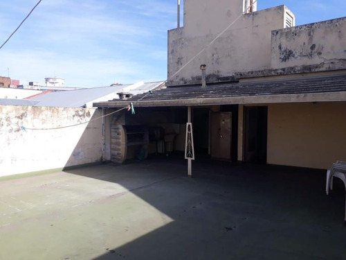 Excelente Galpón Con Vivienda. Rucci 934