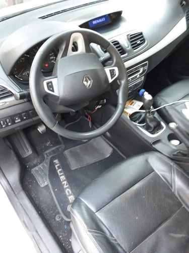 Imagem 3 de 5 de Renault Fluence 2012 2.0 Dynamique Hi-flex 4p