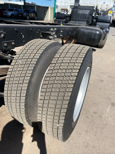 Imagem 5 de 5 de Vw 10160 Prime Chassi Com Ar Ano 17*18